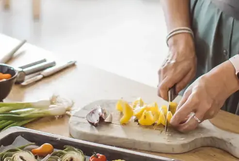 femme de ménage à Corné - image 2